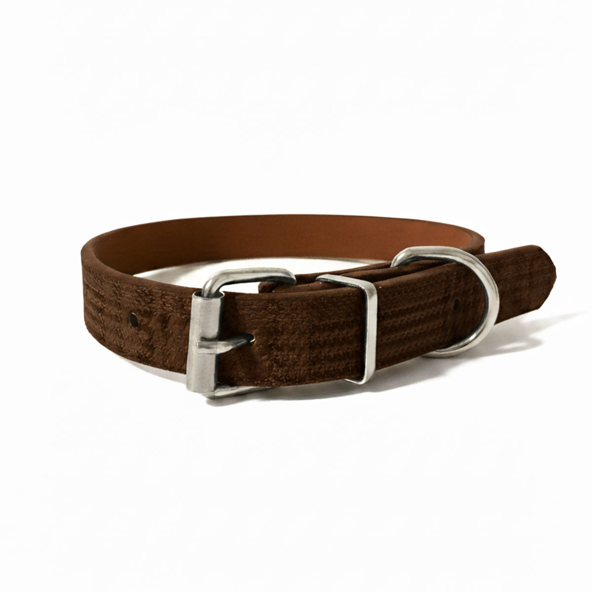 Collar clásico simulación cuero